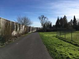 Stele, Mauerweg, Altglienicke, Treptow-Köpenick, Berlin, Germany